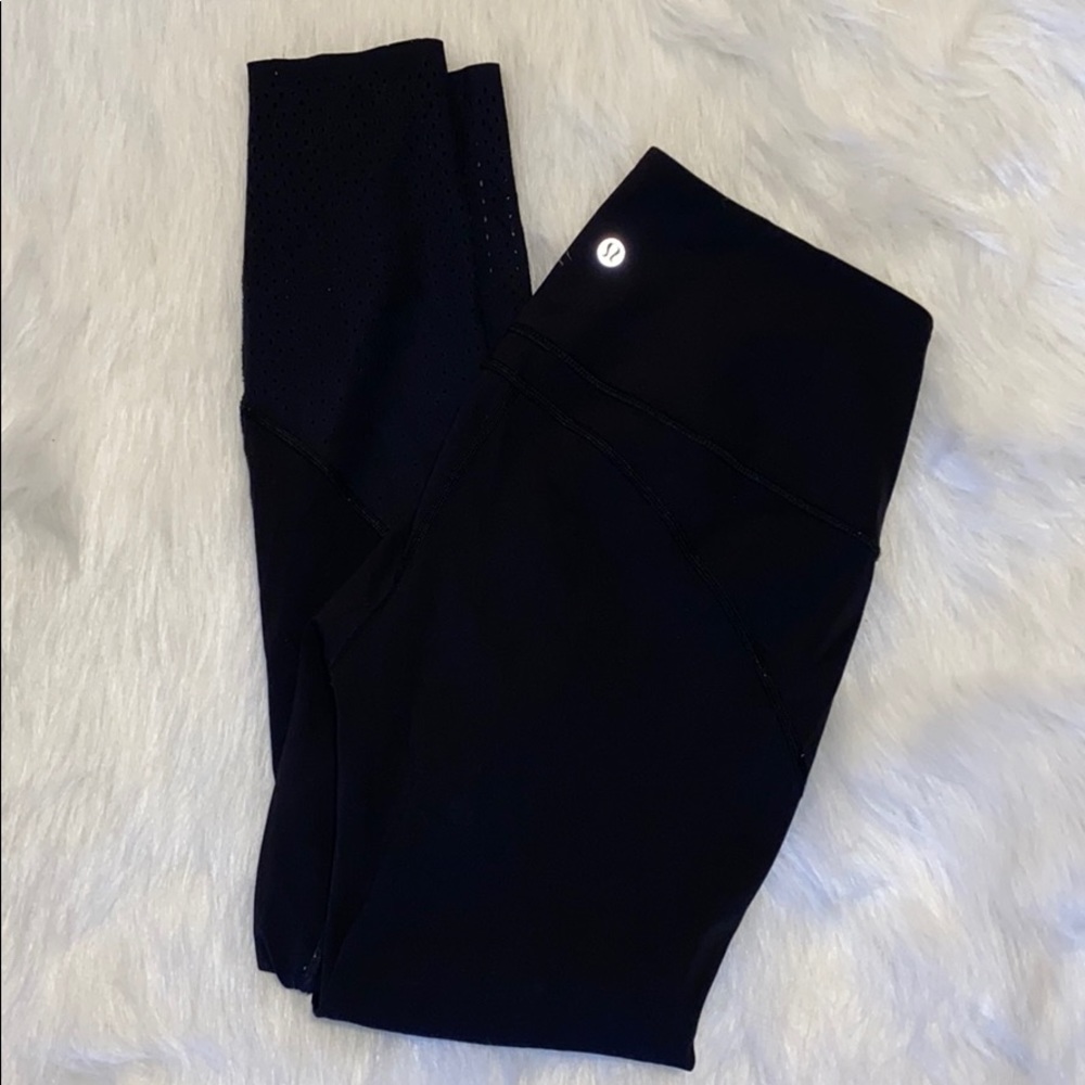 Laser cut detail  - lululemon - size 6
